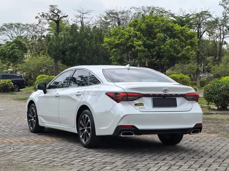 Toyota Avalon Avalon 2024 2.0L Premium Edition 2024 — миниатюра 4