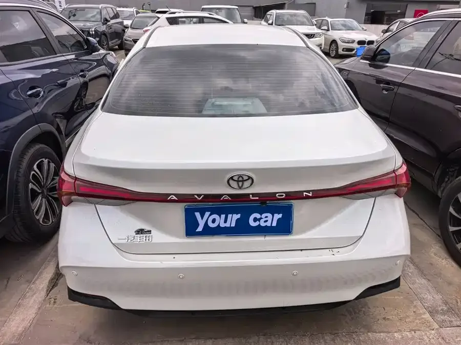 Toyota Avalon Avalon 2024 2.0L Progressive Edition 2025 — миниатюра 2