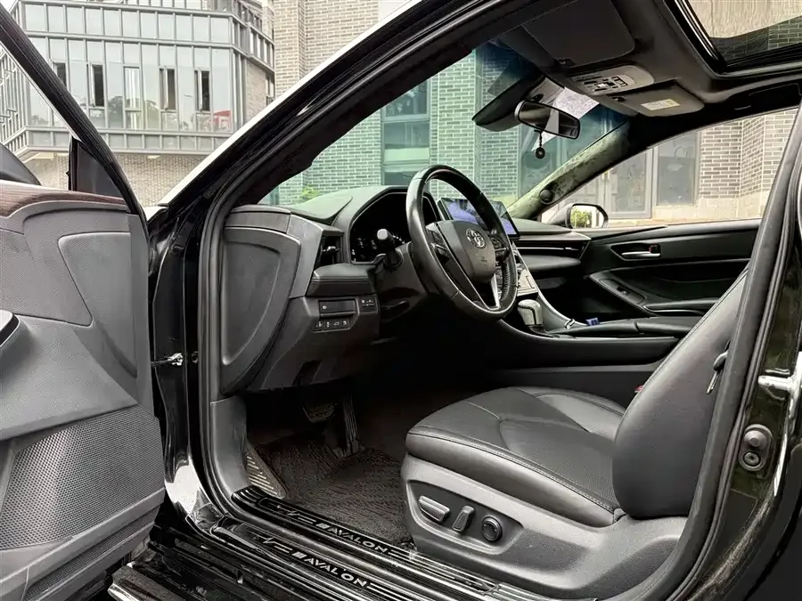 Toyota Avalon Avalon 2023 2.0L Premium Edition 2024 — миниатюра 2