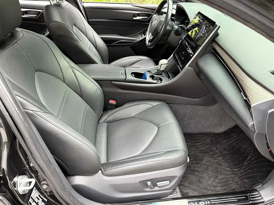 Toyota Avalon Avalon 2023 2.0L Premium Edition 2024 — миниатюра 4