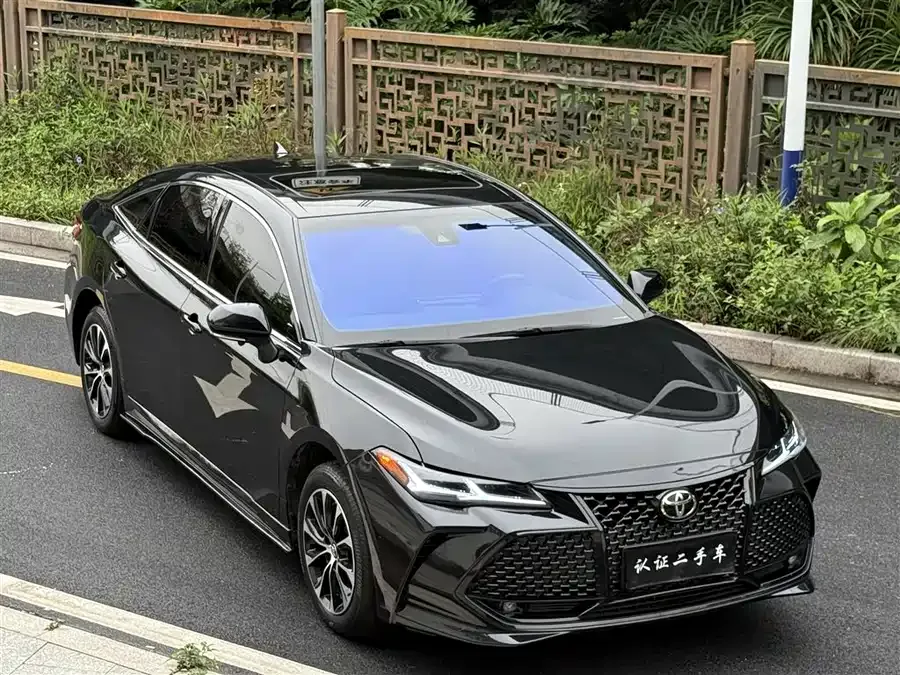 Toyota Avalon Avalon 2023 2.0L Premium Edition 2024 — миниатюра 5