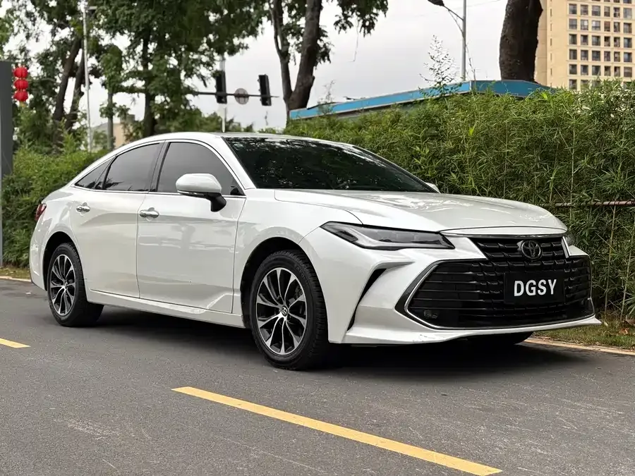 Toyota Avalon Avalon 2023 2.0L Luxury Edition 2023 — миниатюра 3