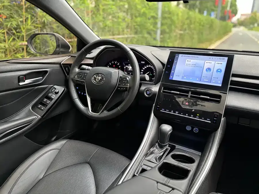 Toyota Avalon Avalon 2023 2.0L Luxury Edition 2023 — миниатюра 4