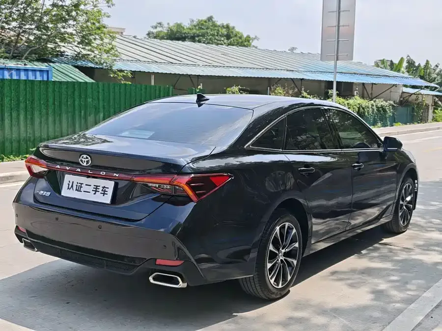 Toyota Avalon Avalon 2023 2.0L Premium Edition 2024 — миниатюра 2