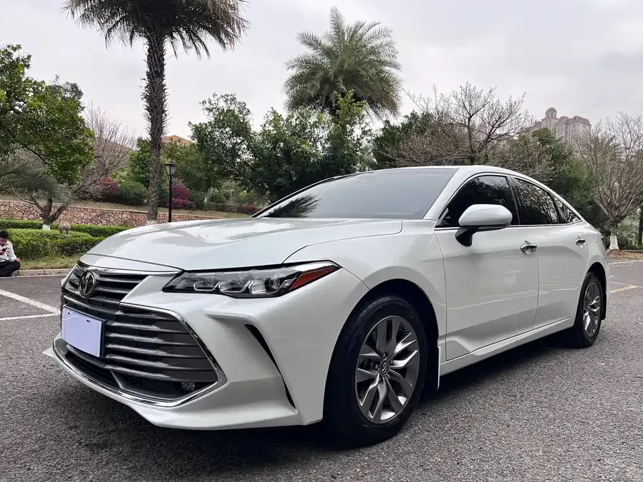 Toyota Avalon Asia Dragon 2019 2.0L Deluxe Edition National VI 2022 — миниатюра 3