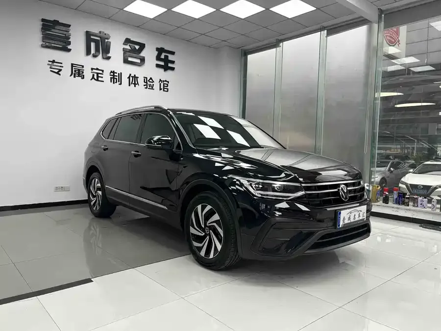Volkswagen Tiguan L Tiguan L 2025 Outstanding Model 300TSI Automatic 2WD Longteng Edition 2025 — миниатюра 3