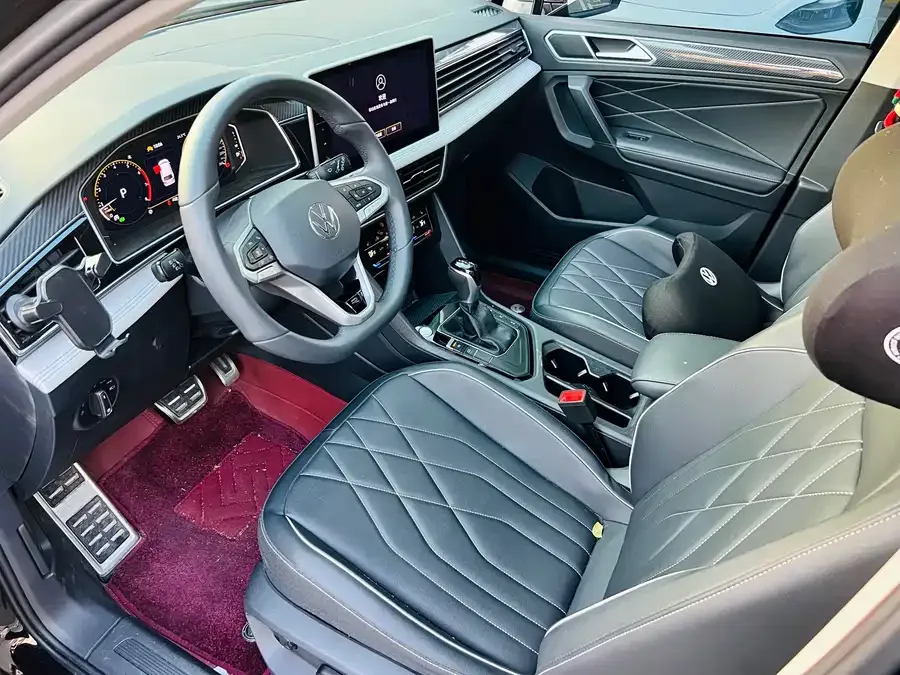 Volkswagen Tiguan L Tiguan L 2024 Outstanding Model 330TSI Automatic Two-Wheel Drive R-Line Dragon Glory Edition 2024 — миниатюра 3