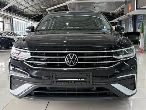 Volkswagen Tiguan L 2023 buy in Moscow