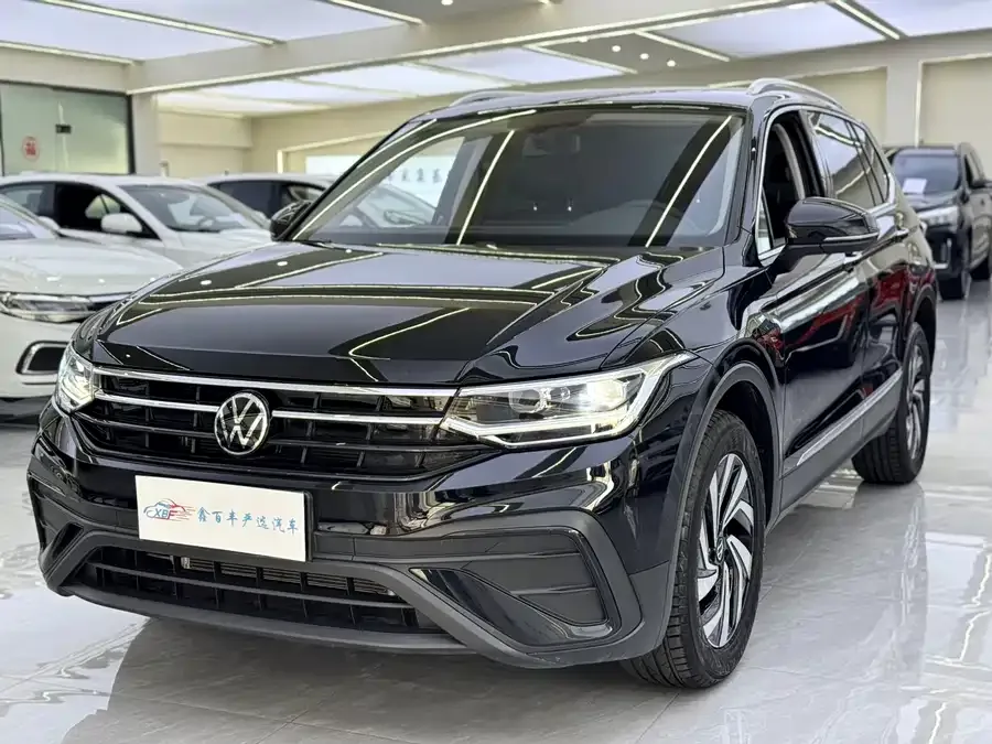Volkswagen Tiguan L Tiguan L 2024 Outstanding Model 330TSI Automatic Two-wheel Drive Longteng Edition 2025 — фото 1, купить с доставкой в Москву