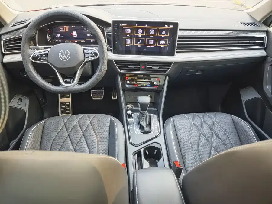 Volkswagen Tiguan L Tiguan L 2022 330TSI Automatic 2WD R-Line Enjoy Edition 2022 — миниатюра 4