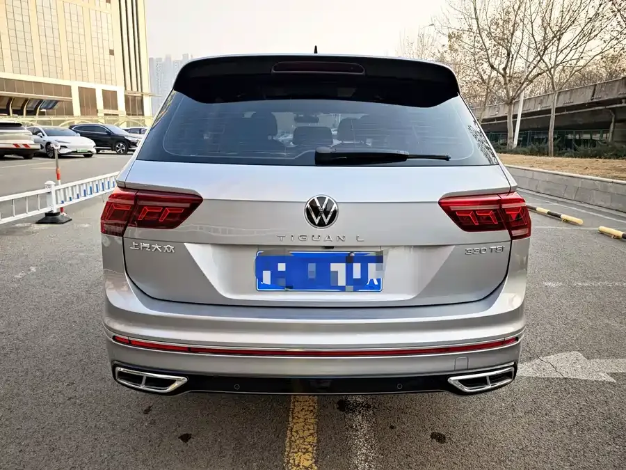 Volkswagen Tiguan L Tiguan L 2022 330TSI Automatic 2WD R-Line Enjoy Edition 2022 — миниатюра 5