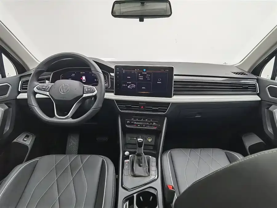 Volkswagen Tiguan L Tiguan L 2024 Outstanding Model 300TSI Automatic 2WD Longteng Edition 2025 — миниатюра 2