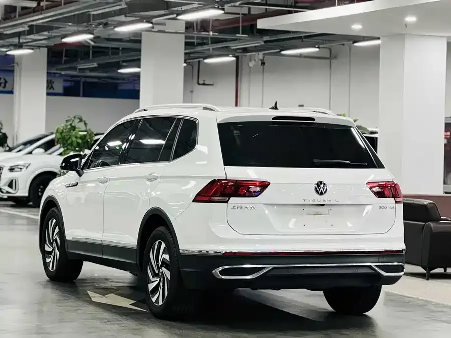 Volkswagen Tiguan L Tiguan L 2023 330TSI Automatic 2WD Smart Edition 2023 — миниатюра 2