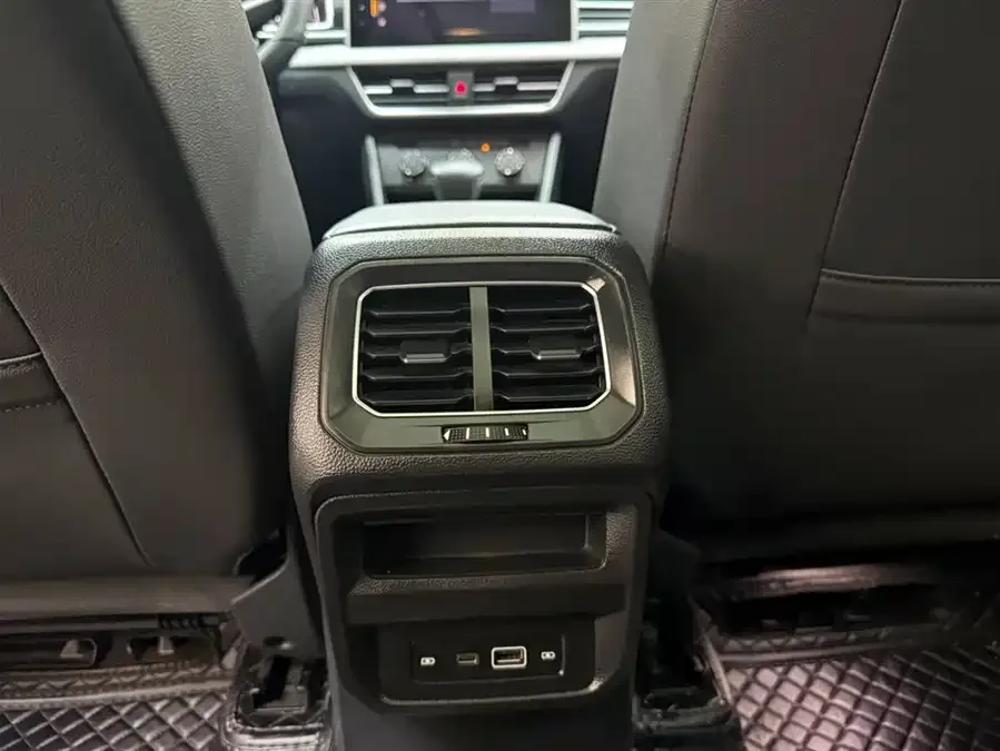 Volkswagen Tiguan L Tiguan L 2023 280TSI Automatic 2WD Trendy Limited Edition 2023 — миниатюра 5