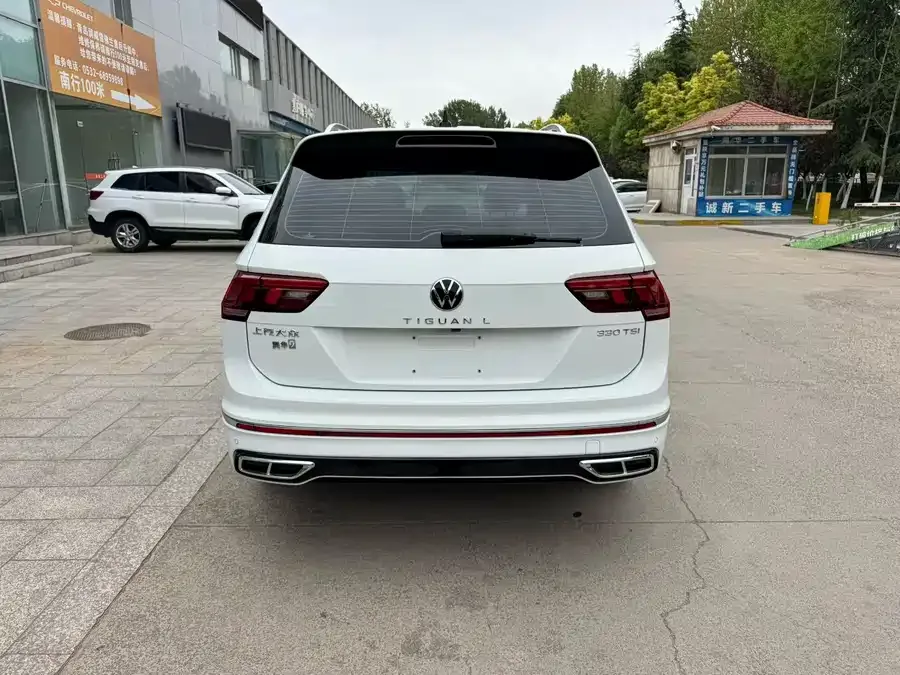 Volkswagen Tiguan L Tiguan L 2024 Outstanding Model 330TSI Automatic Two-Wheel Drive R-Line Dragon Glory Edition 2024 — миниатюра 5