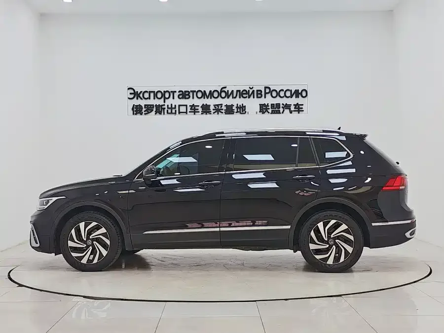 Volkswagen Tiguan L Tiguan L 2023 280TSI Automatic 2WD Trendy Limited Edition 2023 — миниатюра 2