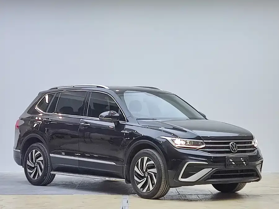 Volkswagen Tiguan L Tiguan L 2023 280TSI Automatic 2WD Trendy Limited Edition 2022 — миниатюра 3