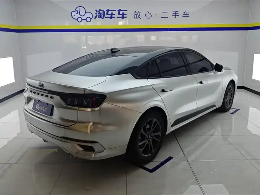 Ford Mondeo Mondeo 2025 2.0T EcoBoost Luxury Edition 2024 — миниатюра 3