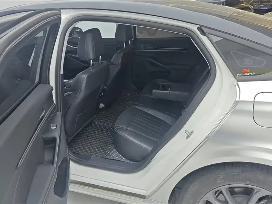 Ford Mondeo Mondeo 2025 2.0T EcoBoost Luxury Edition 2024 — миниатюра 5