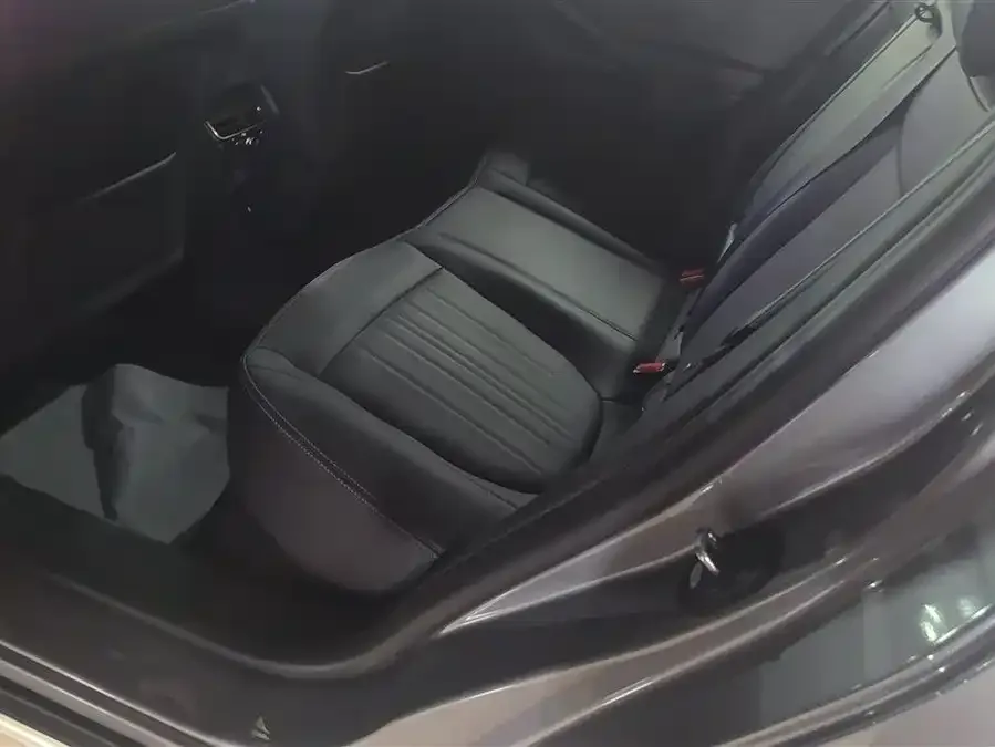 Ford Mondeo Mondeo 2025 2.0T EcoBoost Luxury Edition 2025 — миниатюра 5