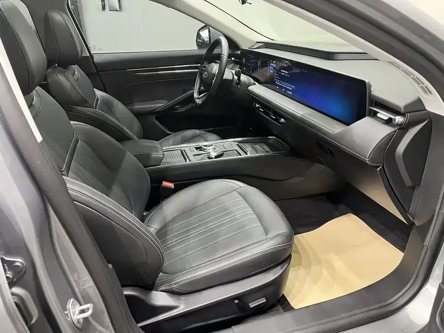Ford Mondeo Mondeo 2025 2.0T EcoBoost Luxury Edition 2024 — миниатюра 5