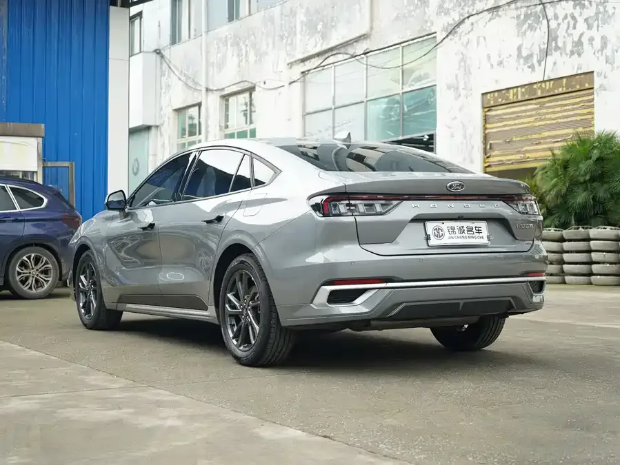 Ford Mondeo Mondeo 2025 1.5T EcoBoost Luxury Edition 2025 — миниатюра 2