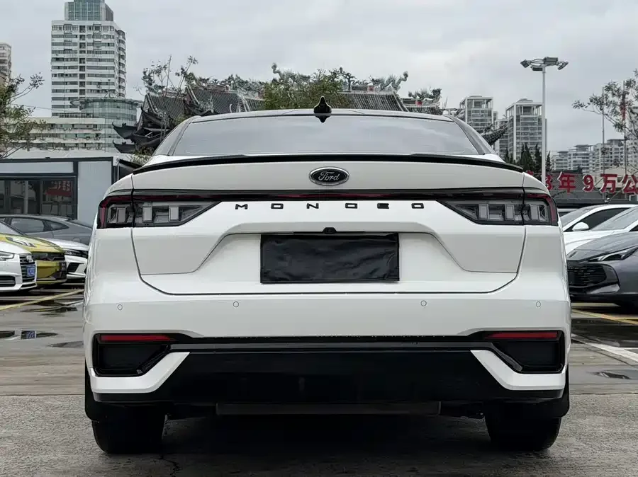Ford Mondeo 2022 Toyota Mondeo EcoBoost 245 ST-Line 2023 — миниатюра 2