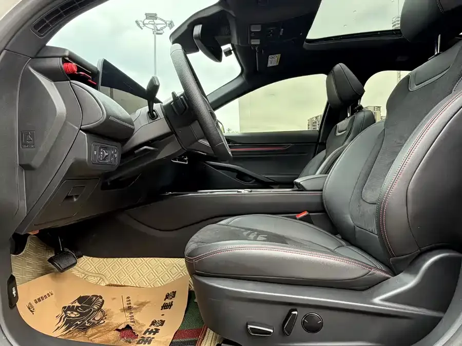 Ford Mondeo 2022 Toyota Mondeo EcoBoost 245 ST-Line 2023 — миниатюра 4