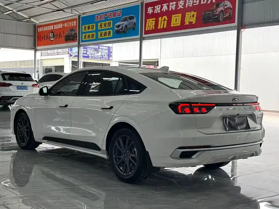 Ford Mondeo Mondeo 2025 2.0T EcoBoost Luxury Edition 2024 — миниатюра 4