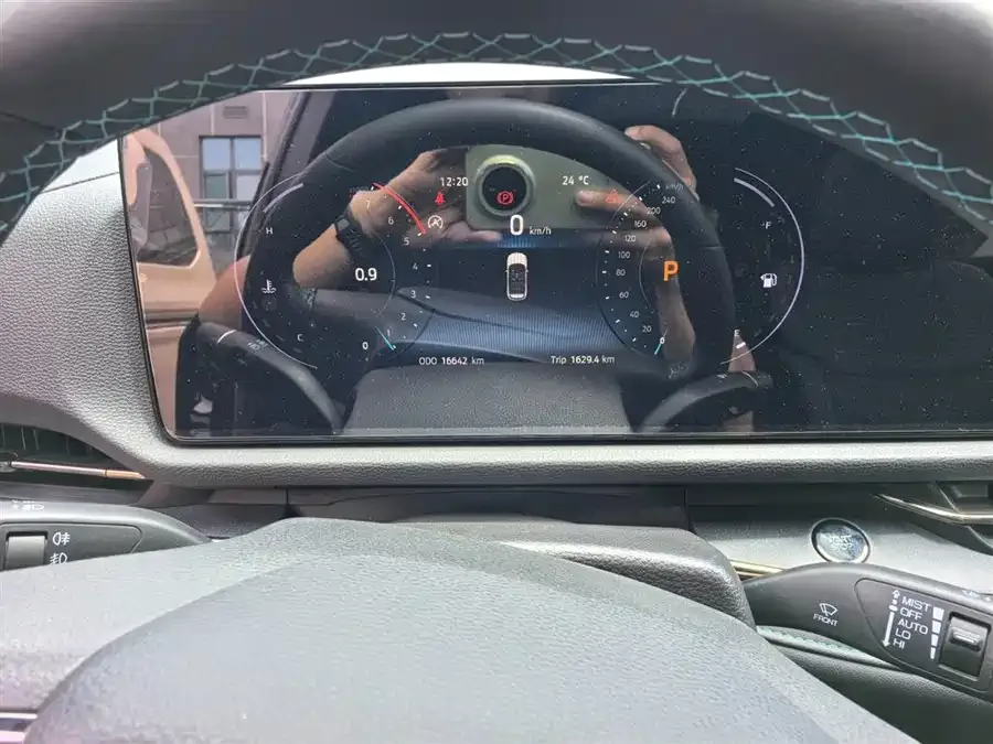 Ford Lingrui 2023 EcoBoost 170 Premium Edition 2024 — миниатюра 4