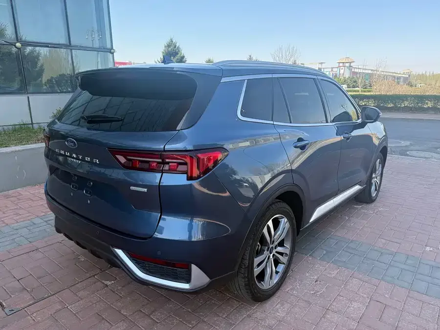 Ford Lingrui 2023 EcoBoost 170 Premium Edition 2023 — миниатюра 2
