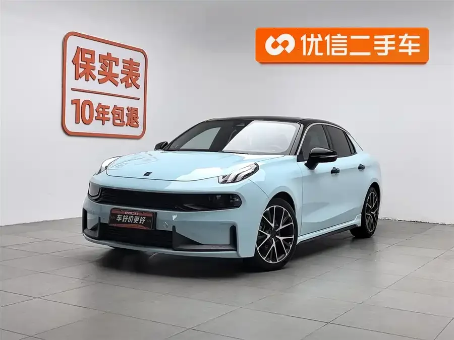 Lynk & Co 03 Lynk & Co 03 2022 1.5TD DCT Pro 2023 — фото 1, купить с доставкой в Москву