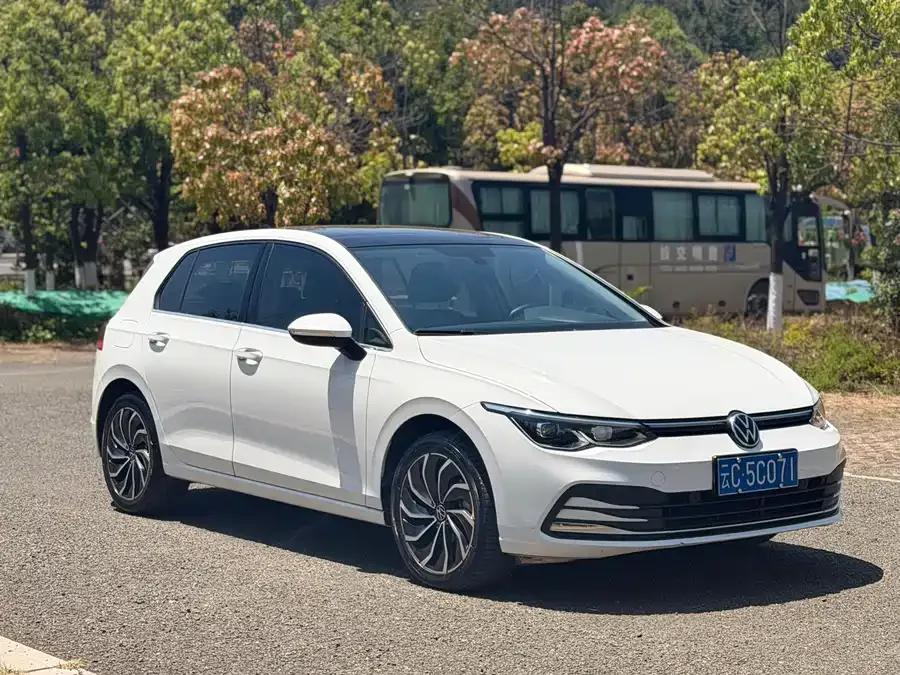 Volkswagen golf Golf 2023 280TSI DSG Pro 2024 — миниатюра 3