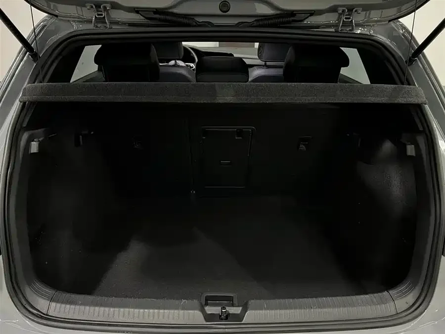Volkswagen golf Golf 2023 280TSI DSG R-Line Lite 2023 — миниатюра 4