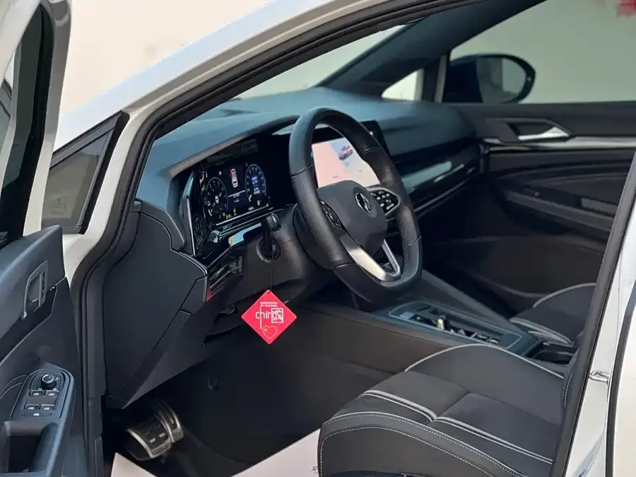 Volkswagen golf Golf 2023 facelift 280TSI DSG R-Line 2022 — миниатюра 4