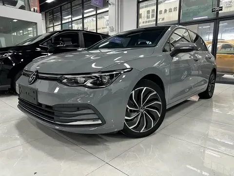 Volkswagen golf 2023 купить в Москве