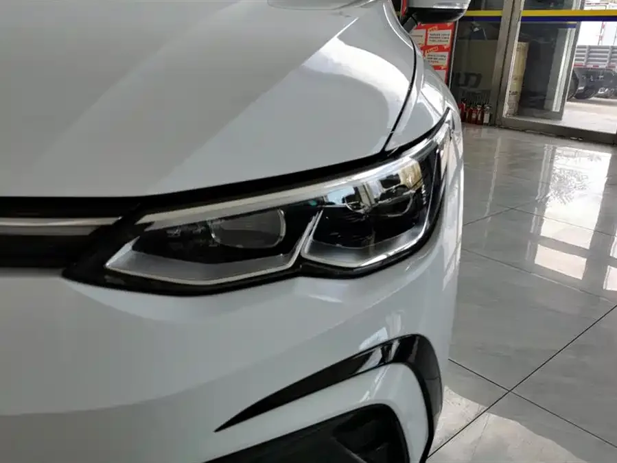 Volkswagen golf Golf 2023 280TSI DSG Pro 2023 — миниатюра 2