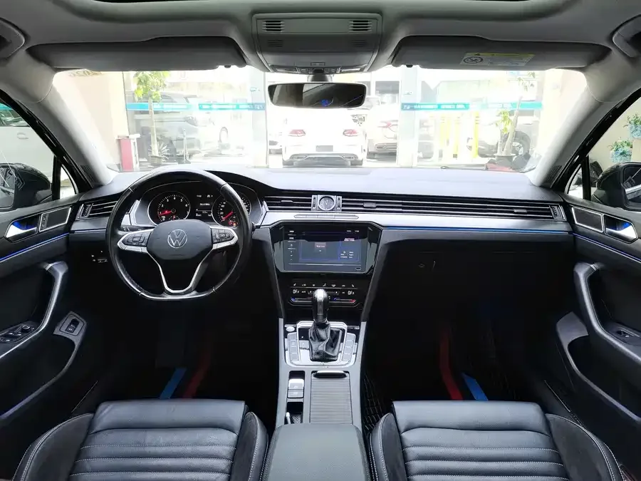 Volkswagen Magotan Magotan 2020 330TSI DSG Leading Edition 2022 — миниатюра 5