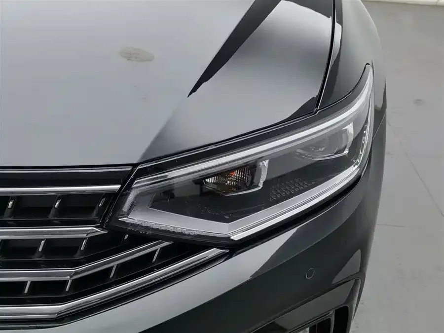 Volkswagen Magotan Magotan 2025 Public Edition 280TSI DSG Luxury Edition 2025 — миниатюра 4