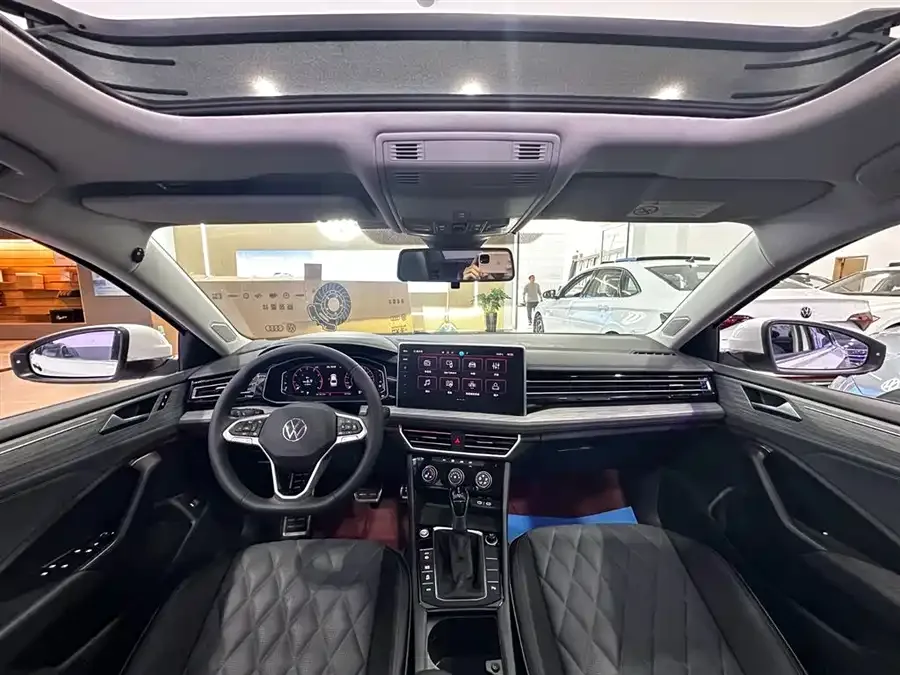 Volkswagen Sagitar 2024 Sagitar 300TSI DSG Beyond Edition 2024 — миниатюра 4