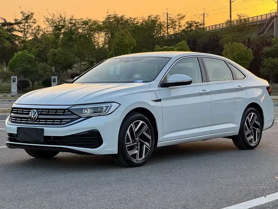 Volkswagen Sagitar 2025 Sagitar 300TSI DSG Beyond Edition 2025 — фото 1, купить с доставкой в Москву