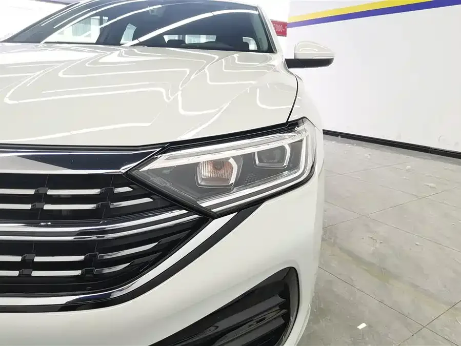 Volkswagen Sagitar 2023 Sagitar 300TSI DSG Beyond Edition 2023 — миниатюра 2