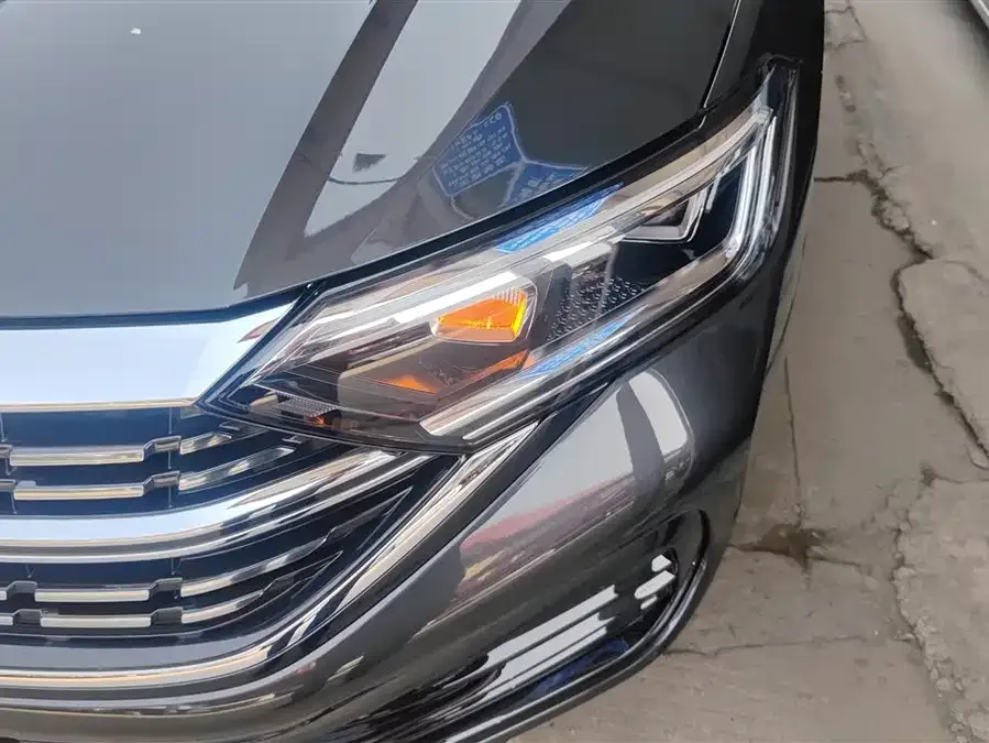 Volkswagen Sagitar 2024 Sagitar 300TSI DSG Beyond Edition 2025 — миниатюра 2