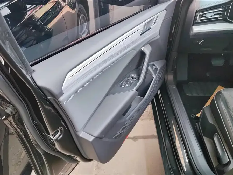 Volkswagen Sagitar 2024 Sagitar 300TSI DSG Beyond Edition 2025 — миниатюра 4