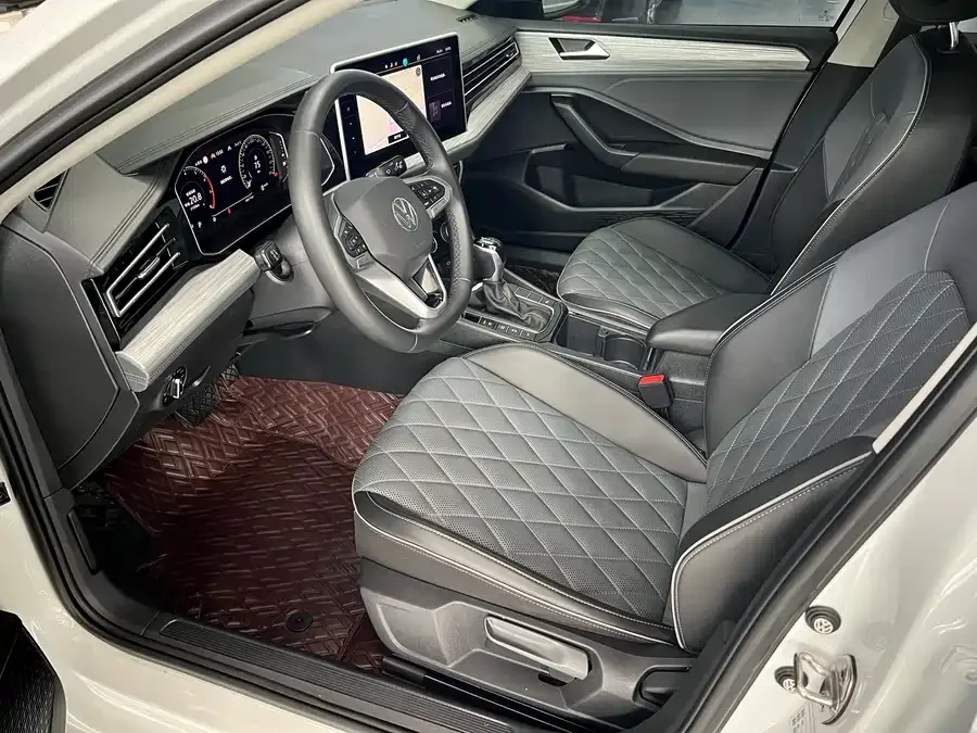 Volkswagen Sagitar 2023 Sagitar 300TSI DSG Beyond Edition 2023 — миниатюра 2