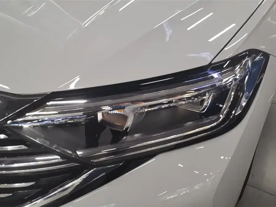 Volkswagen Sagitar 2023 Sagitar 300TSI DSG Beyond Edition 2024 — миниатюра 2