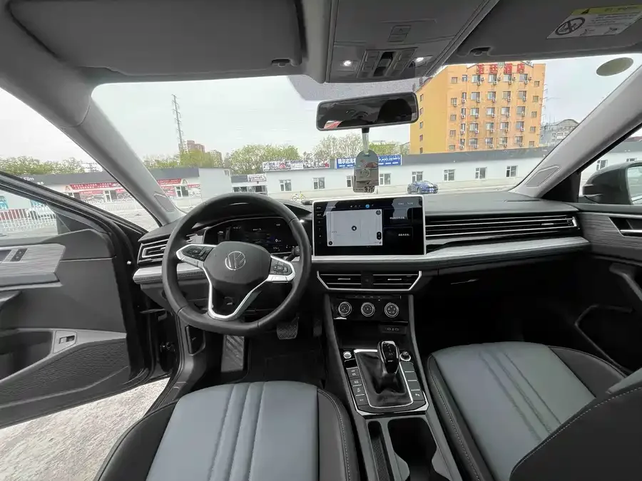 Volkswagen Sagitar 2026 Volkswagen Sagitar 300TSI DSG Premium Edition (30 Million Units Selected) 2026 — миниатюра 2