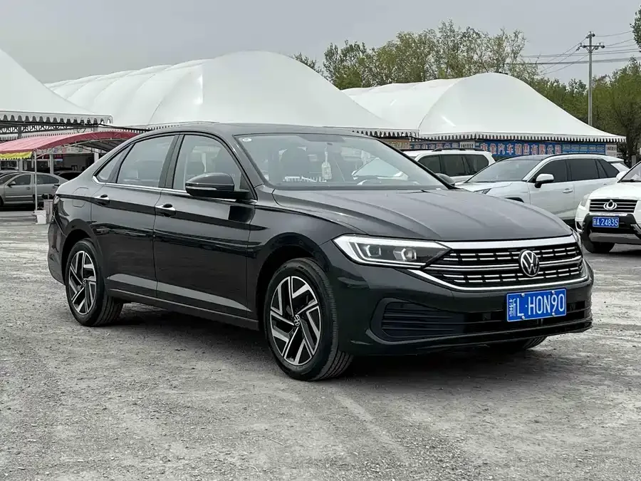 Volkswagen Sagitar 2026 Volkswagen Sagitar 300TSI DSG Premium Edition (30 Million Units Selected) 2026 — миниатюра 3