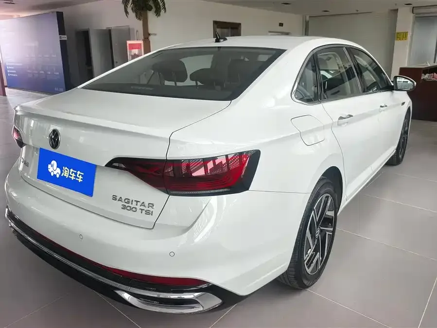 Volkswagen Sagitar 2024 Sagitar 300TSI DSG Beyond Edition 2024 — миниатюра 3