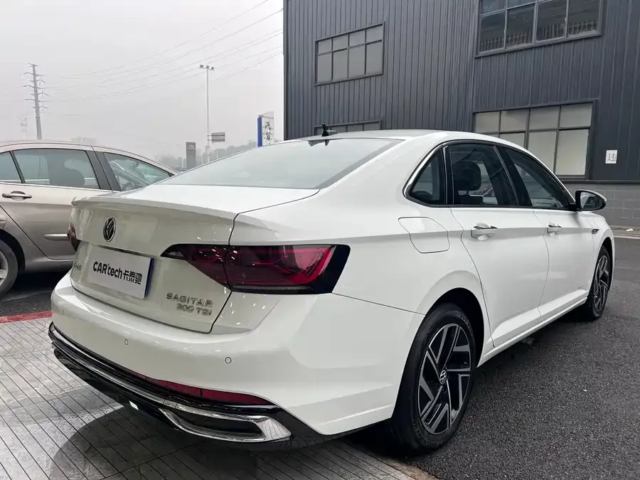 Volkswagen Sagitar 2023 Sagitar 300TSI DSG Beyond Edition 2023 — миниатюра 4